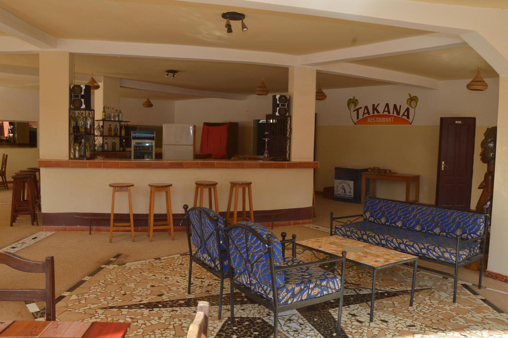 Hotel Takana Ngaparou Exterior foto